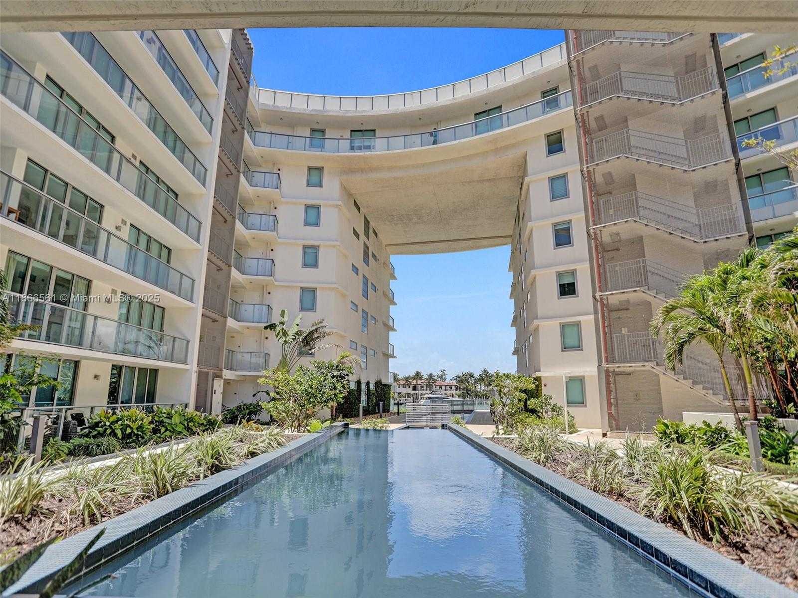 Small Image of 6620 INDIAN CREEK #114, Miami Beach Number 2
