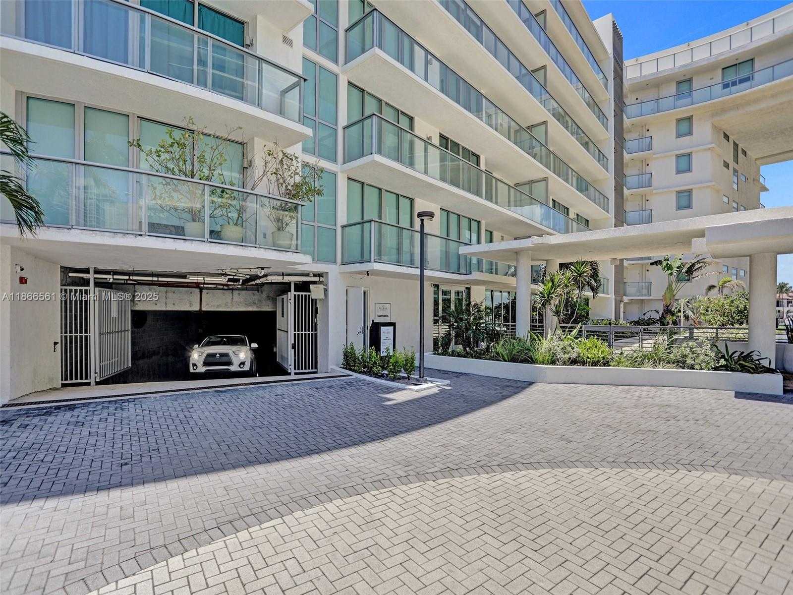 Small Image of 6620 INDIAN CREEK #114, Miami Beach Number 20