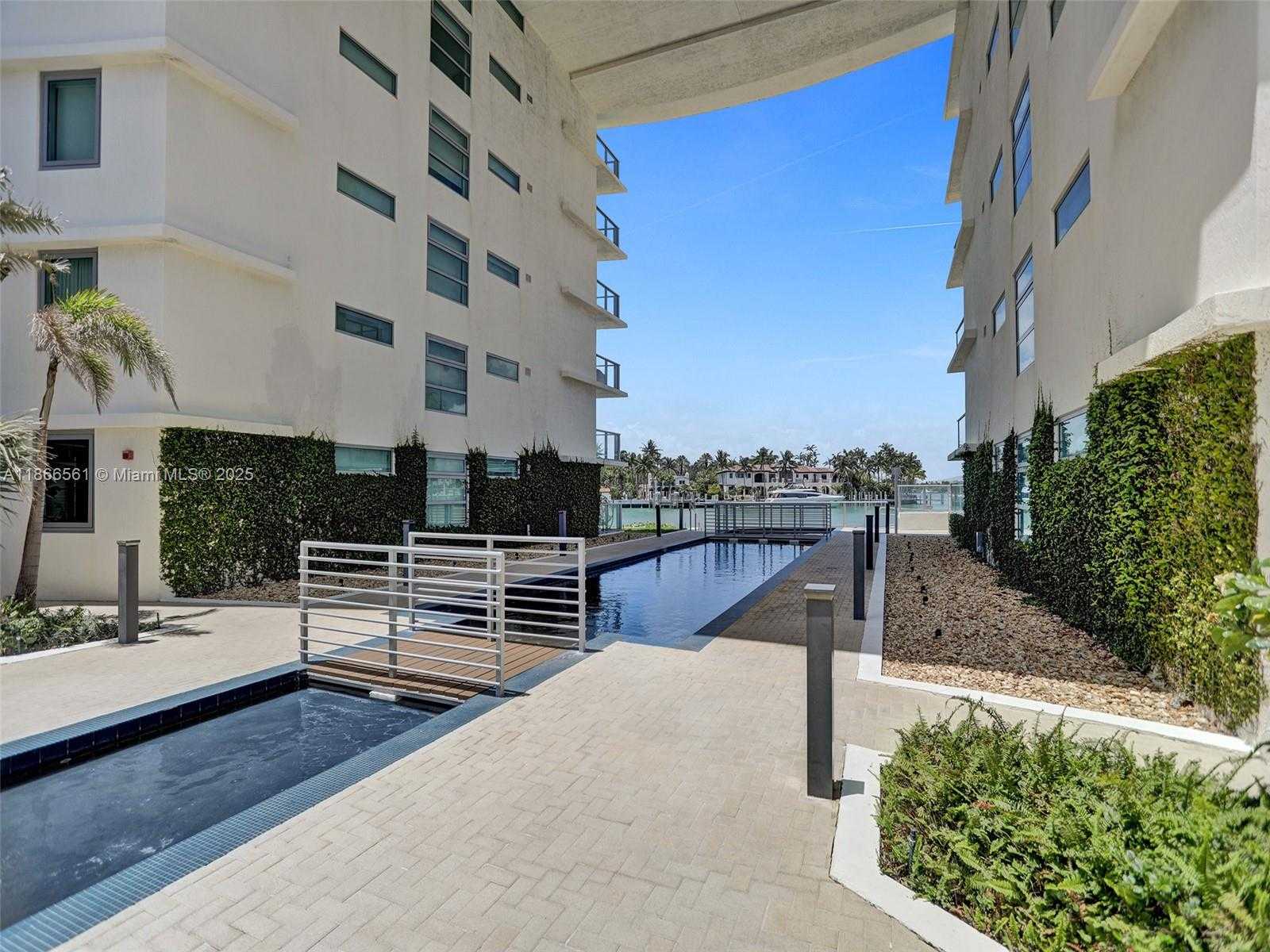 Small Image of 6620 INDIAN CREEK #114, Miami Beach Number 27
