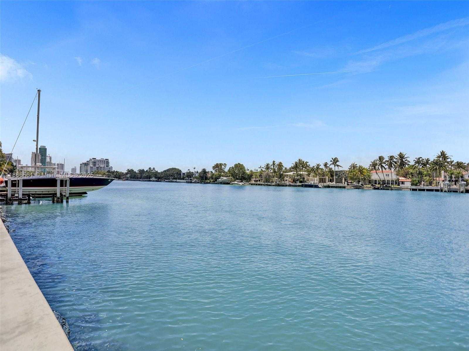 Small Image of 6620 INDIAN CREEK #114, Miami Beach Number 31