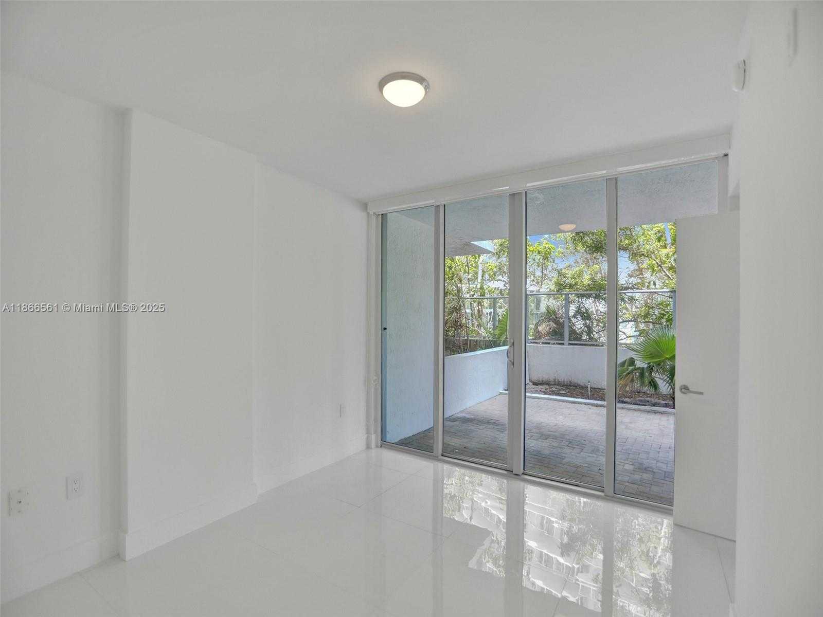 Small Image of 6620 INDIAN CREEK #114, Miami Beach Number 5