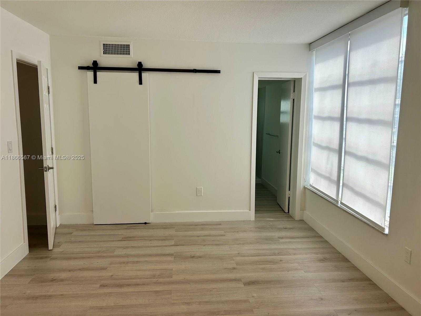 Small Image of 1075 93RD ST #106, Bay Harbor Islands Number 2