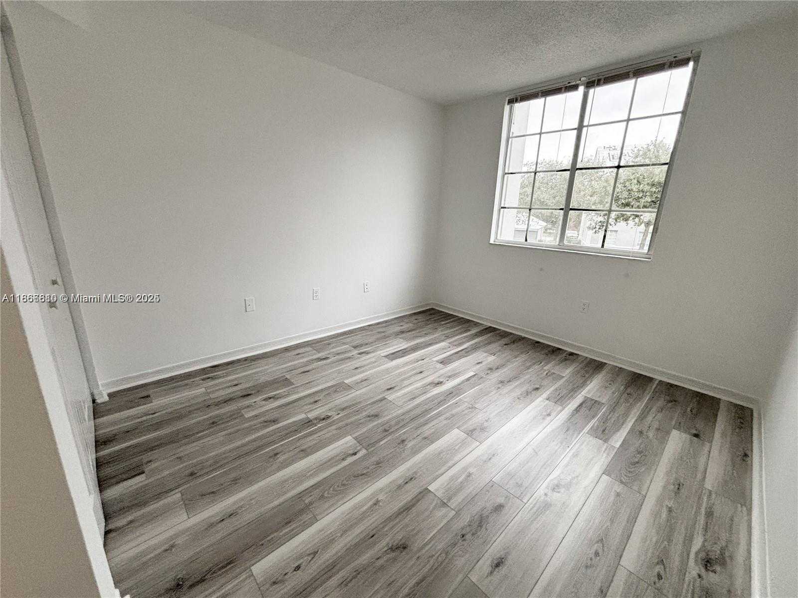 Small Image of 655 SOUTH WEST 111TH WAY #201, Pembroke Pines Number 11