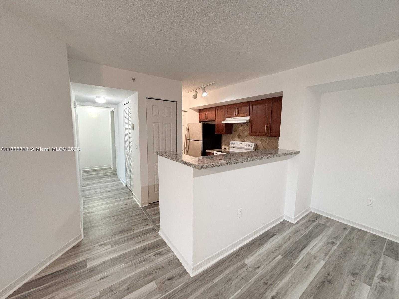 Small Image of 655 SOUTH WEST 111TH WAY #201, Pembroke Pines Number 19