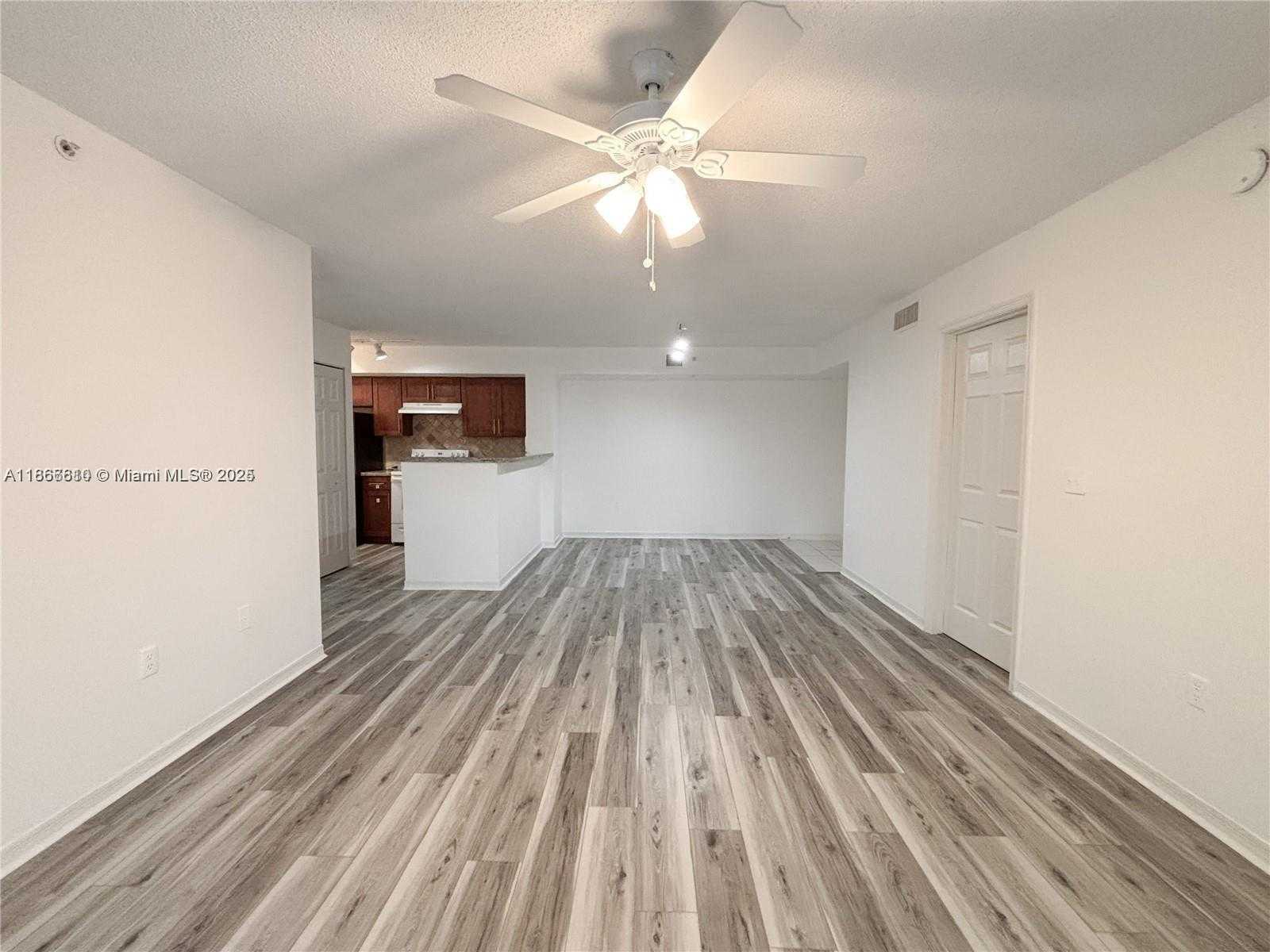 Small Image of 655 SOUTH WEST 111TH WAY #201, Pembroke Pines Number 6