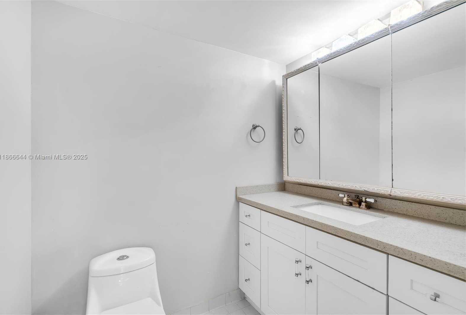 Small Image of 600 THREE ISLANDS BLVD #310, Hallandale Beach Number 10