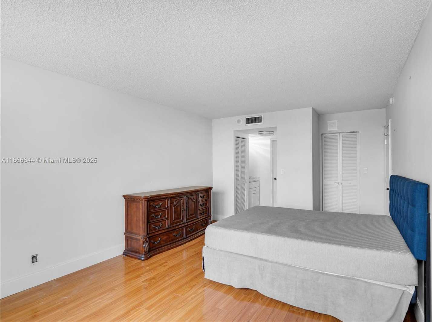 Small Image of 600 THREE ISLANDS BLVD #310, Hallandale Beach Number 3