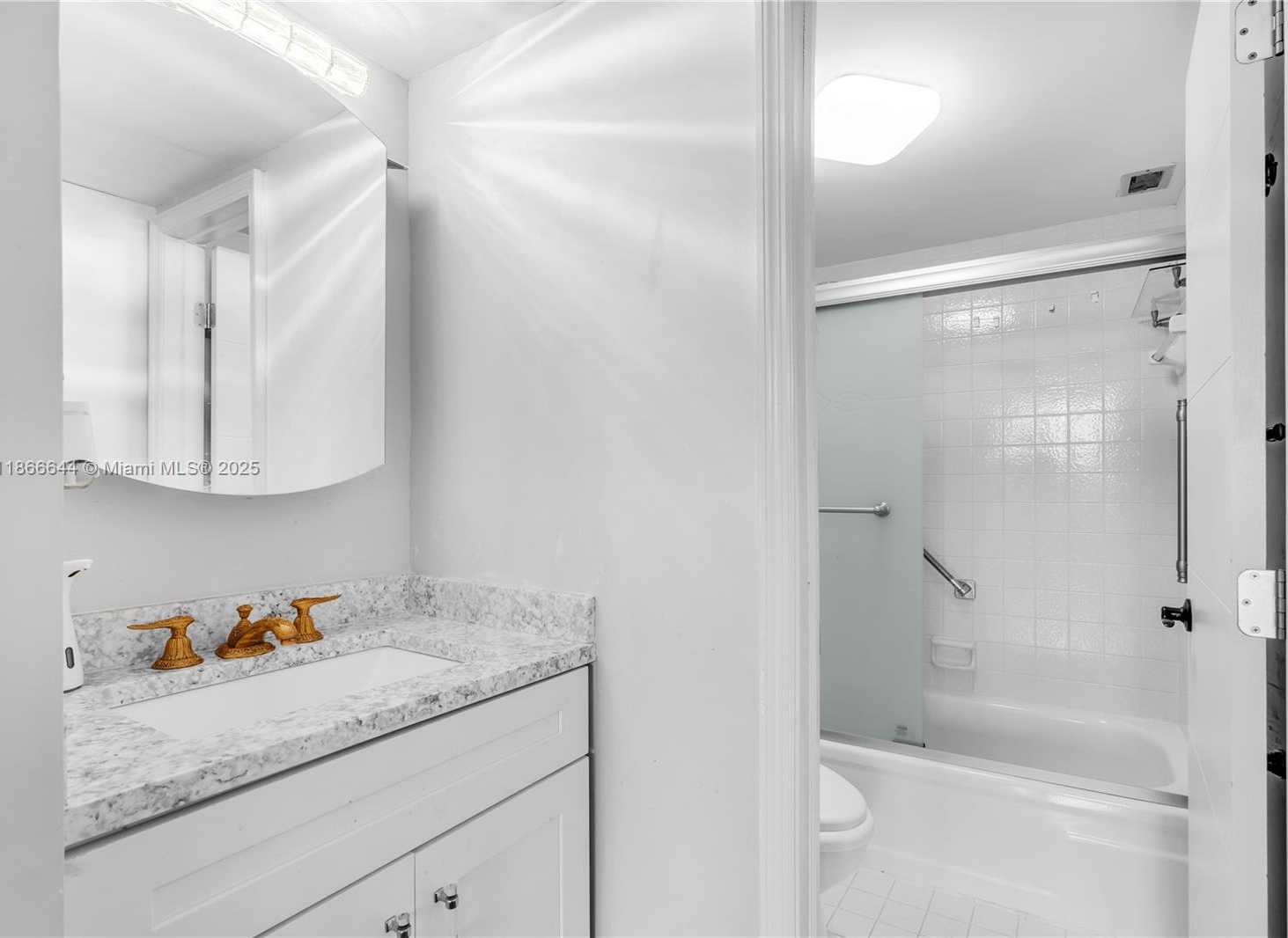 Small Image of 600 THREE ISLANDS BLVD #310, Hallandale Beach Number 5