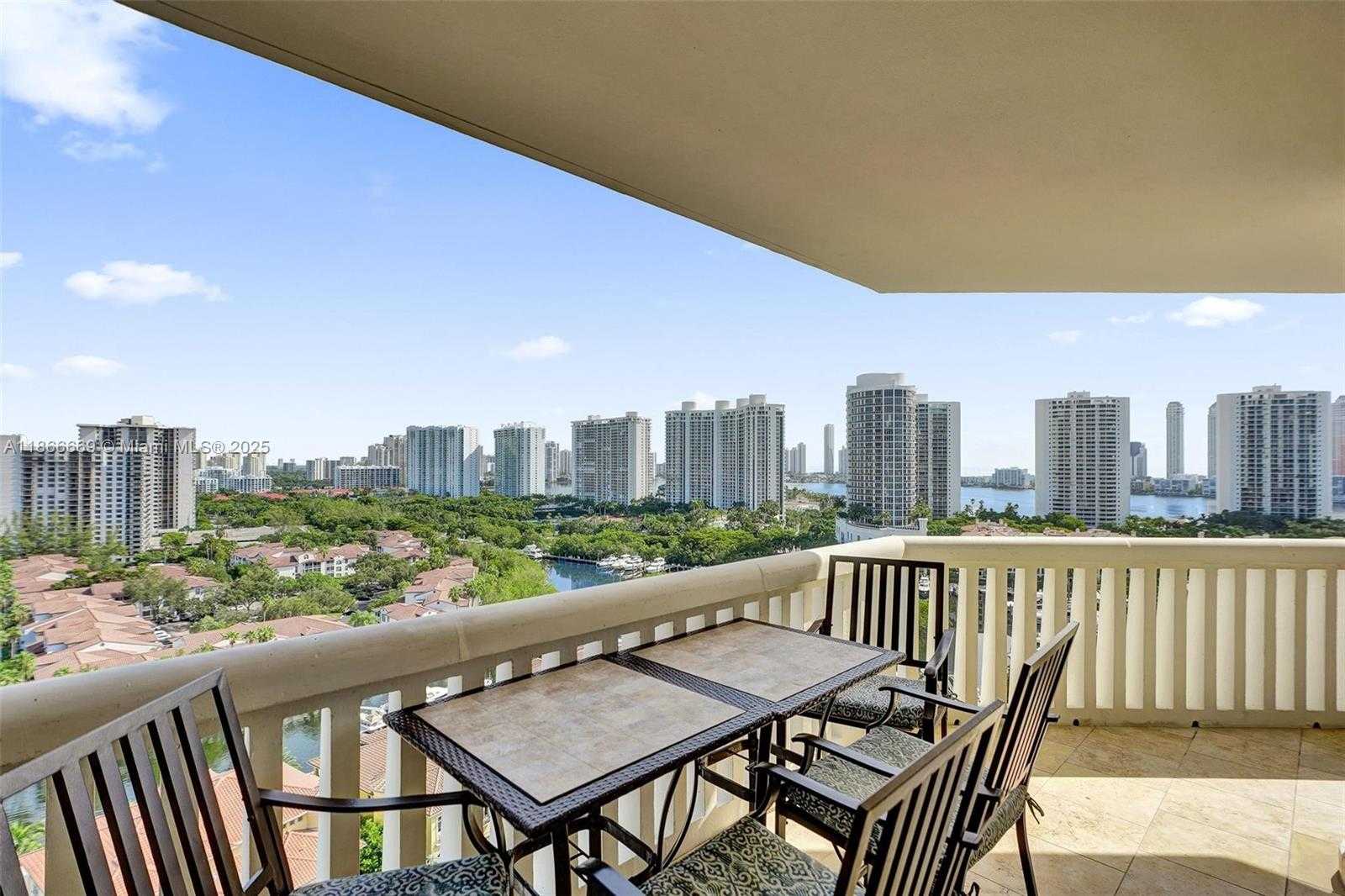 Small Image of 1000 WEST ISLAND BLVD #1909, Aventura Number 12