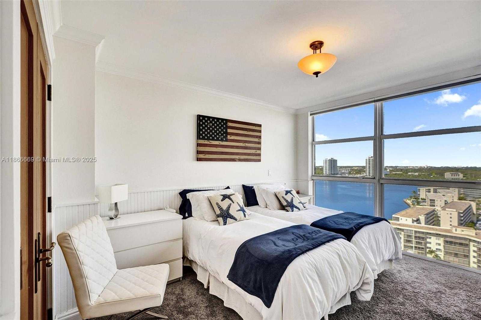 Small Image of 1000 WEST ISLAND BLVD #1909, Aventura Number 23
