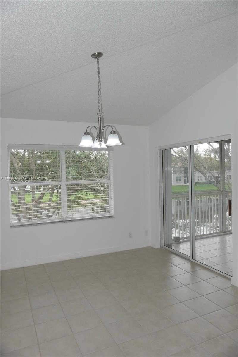 Small Image of 7887 LAINA LN #3, Boynton Beach Number 12