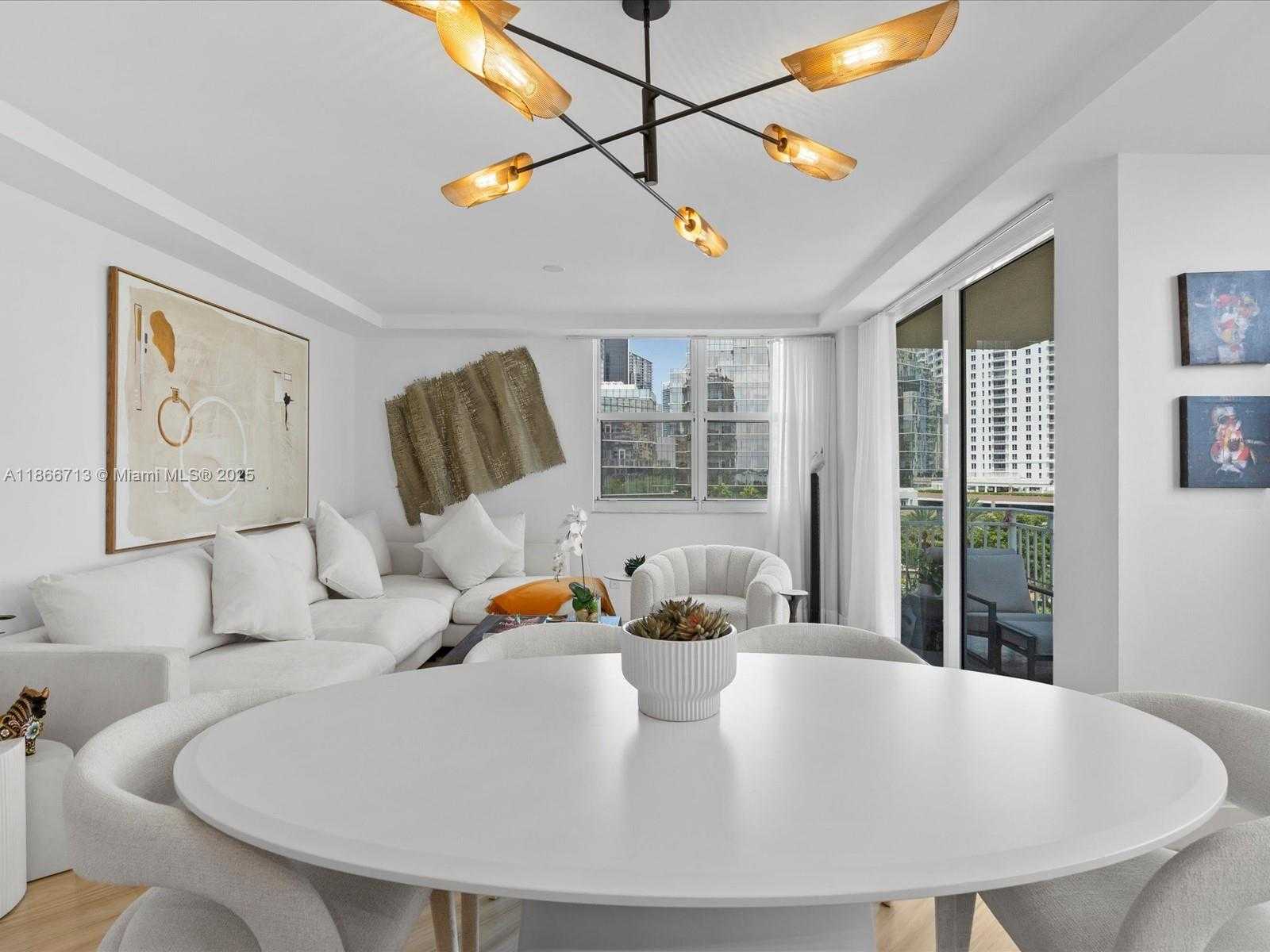 Small Image of 770 CLAUGHTON ISLAND DR #701, Miami Number 7