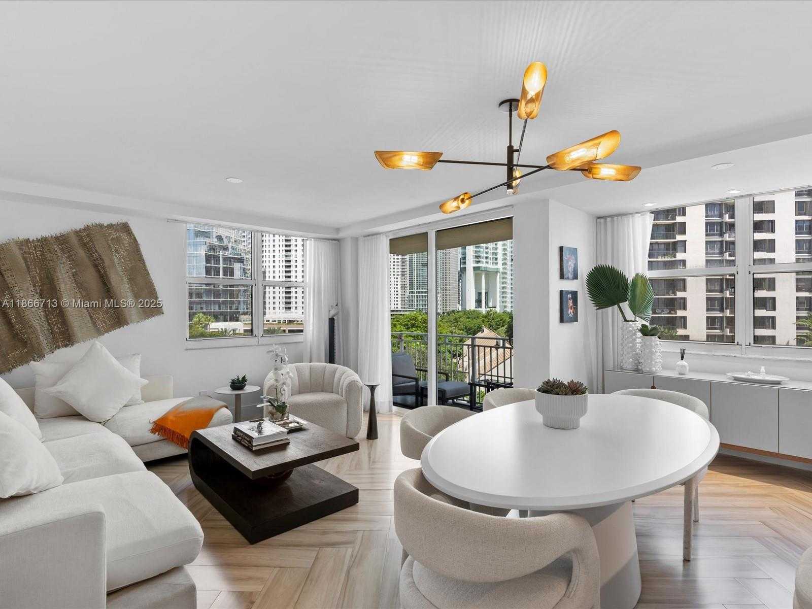 Small Image of 770 CLAUGHTON ISLAND DR #701, Miami Number 9