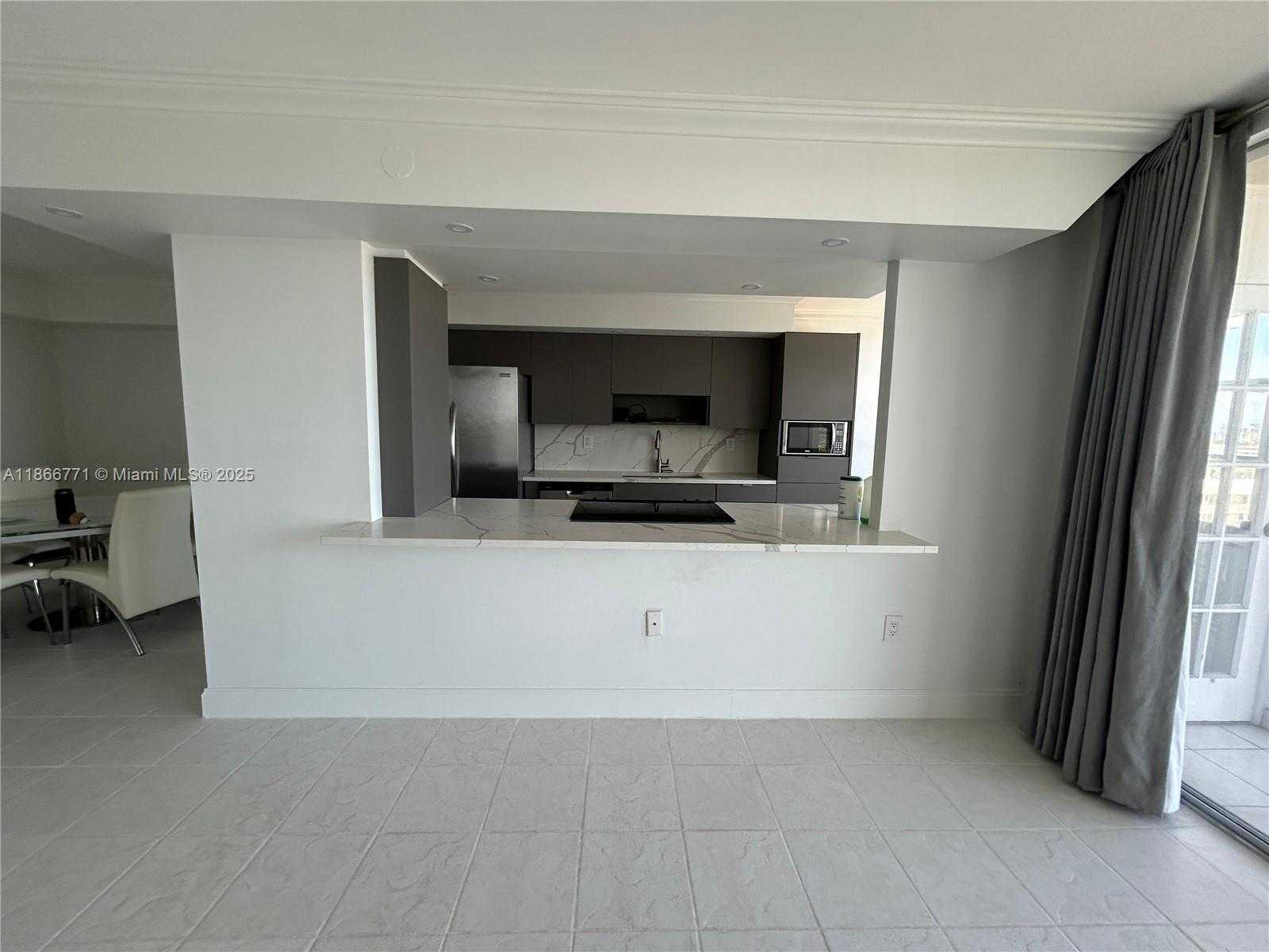 Small Image of 18021 BISCAYNE BLVD #901, Aventura Number 16