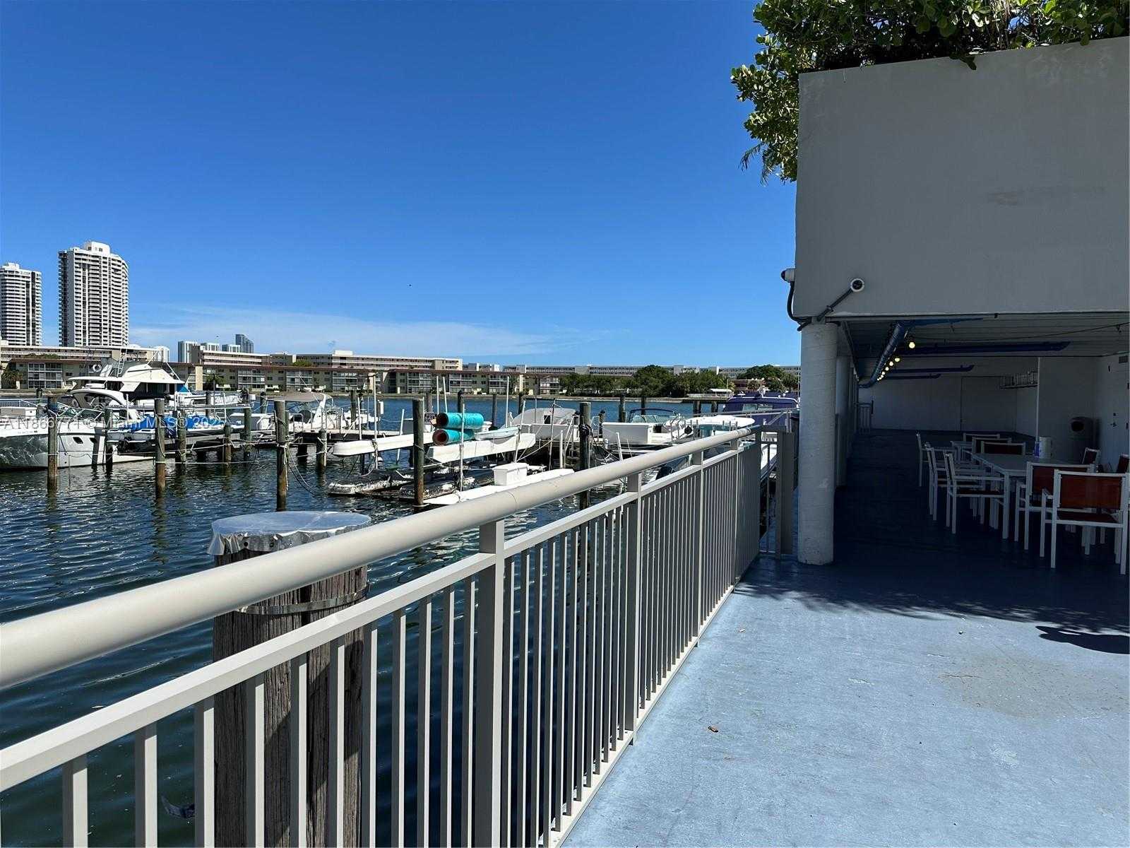 Small Image of 18021 BISCAYNE BLVD #901, Aventura Number 38