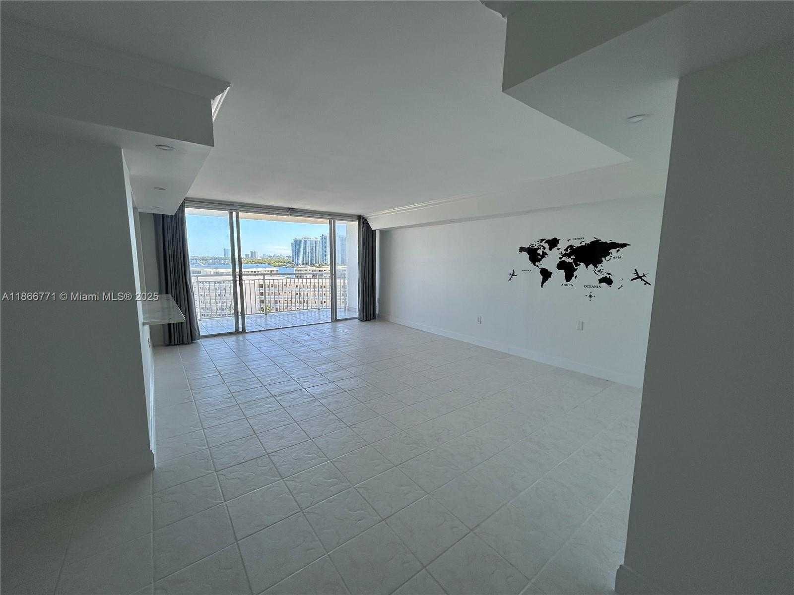 Small Image of 18021 BISCAYNE BLVD #901, Aventura Number 4
