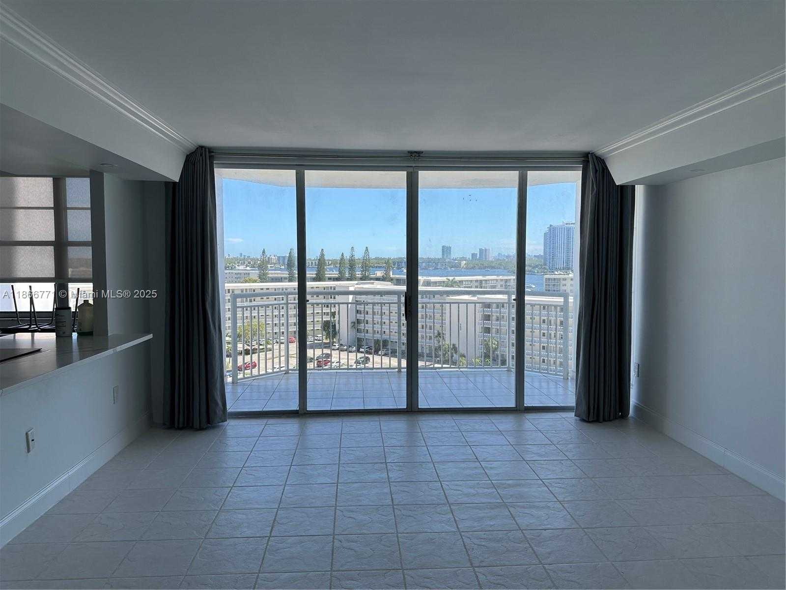 Small Image of 18021 BISCAYNE BLVD #901, Aventura Number 52