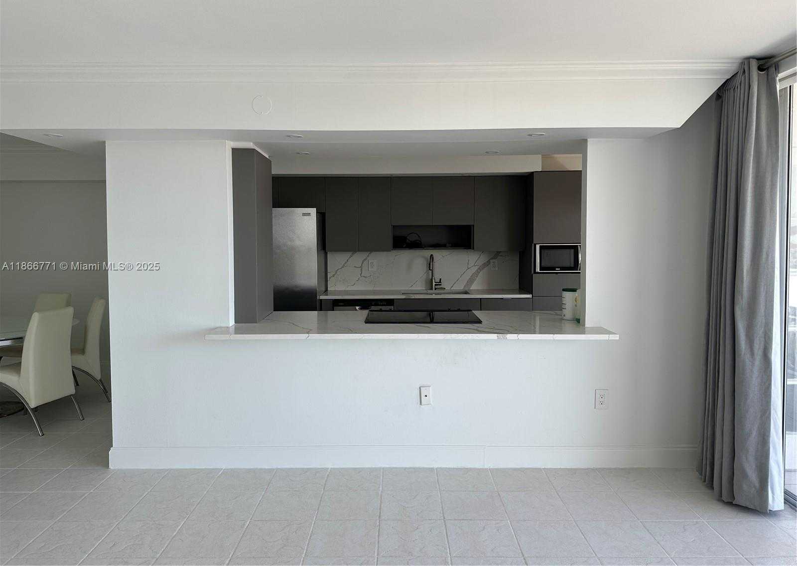 Small Image of 18021 BISCAYNE BLVD #901, Aventura Number 55