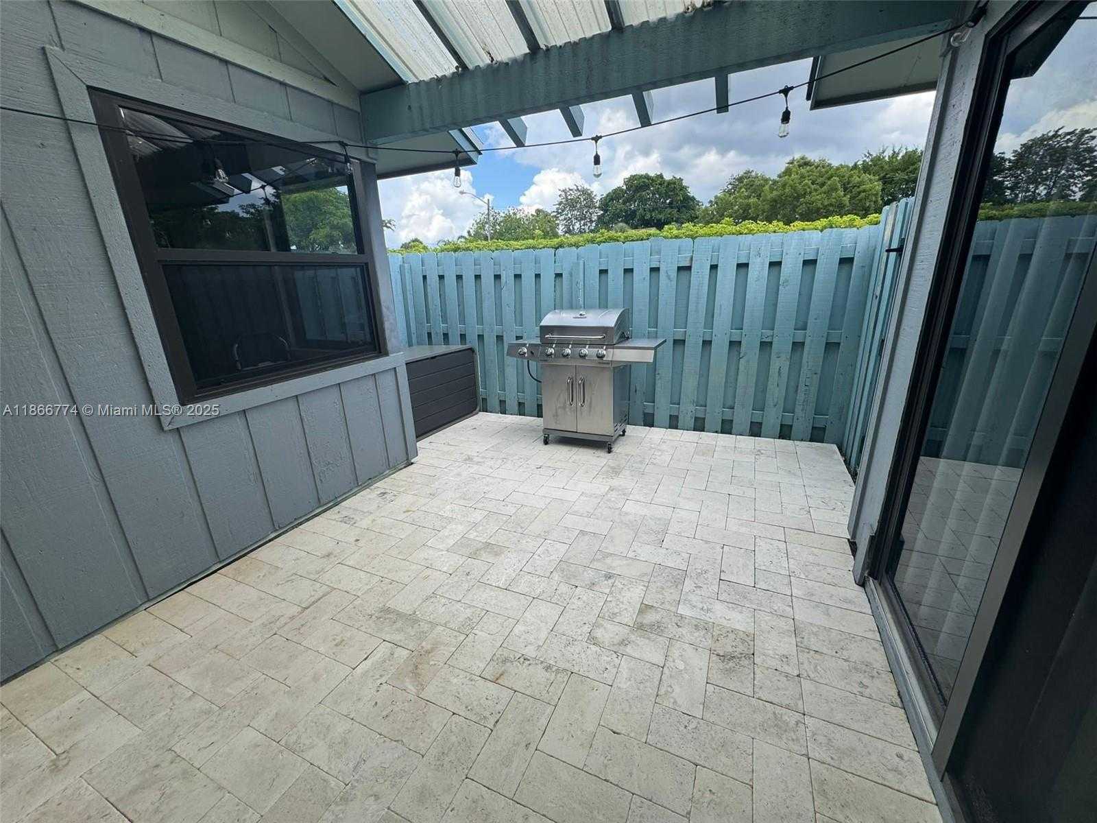 Small Image of Boca Raton Number 10