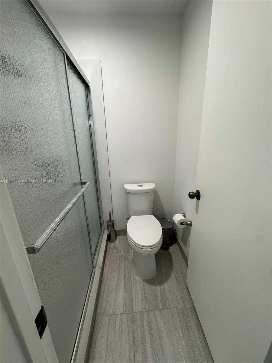 Small Image of Boca Raton Number 15