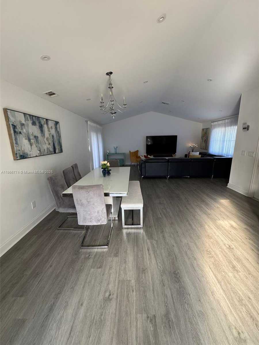 Small Image of Boca Raton Number 2