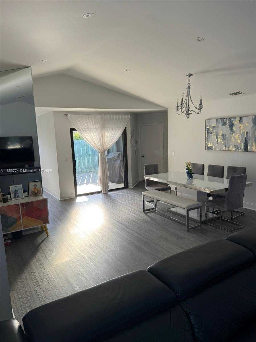 Small Image of Boca Raton Number 3