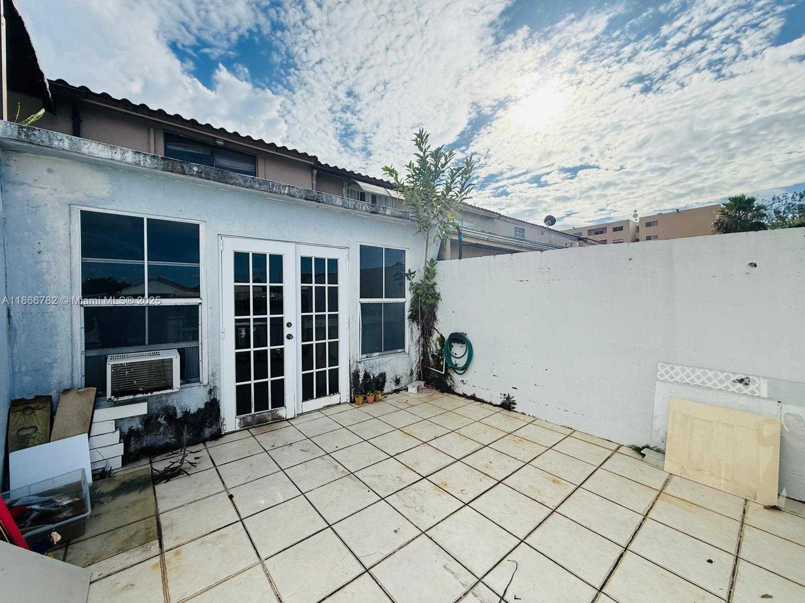 Small Image of 2669 WEST 52ND ST #12, Hialeah Number 16