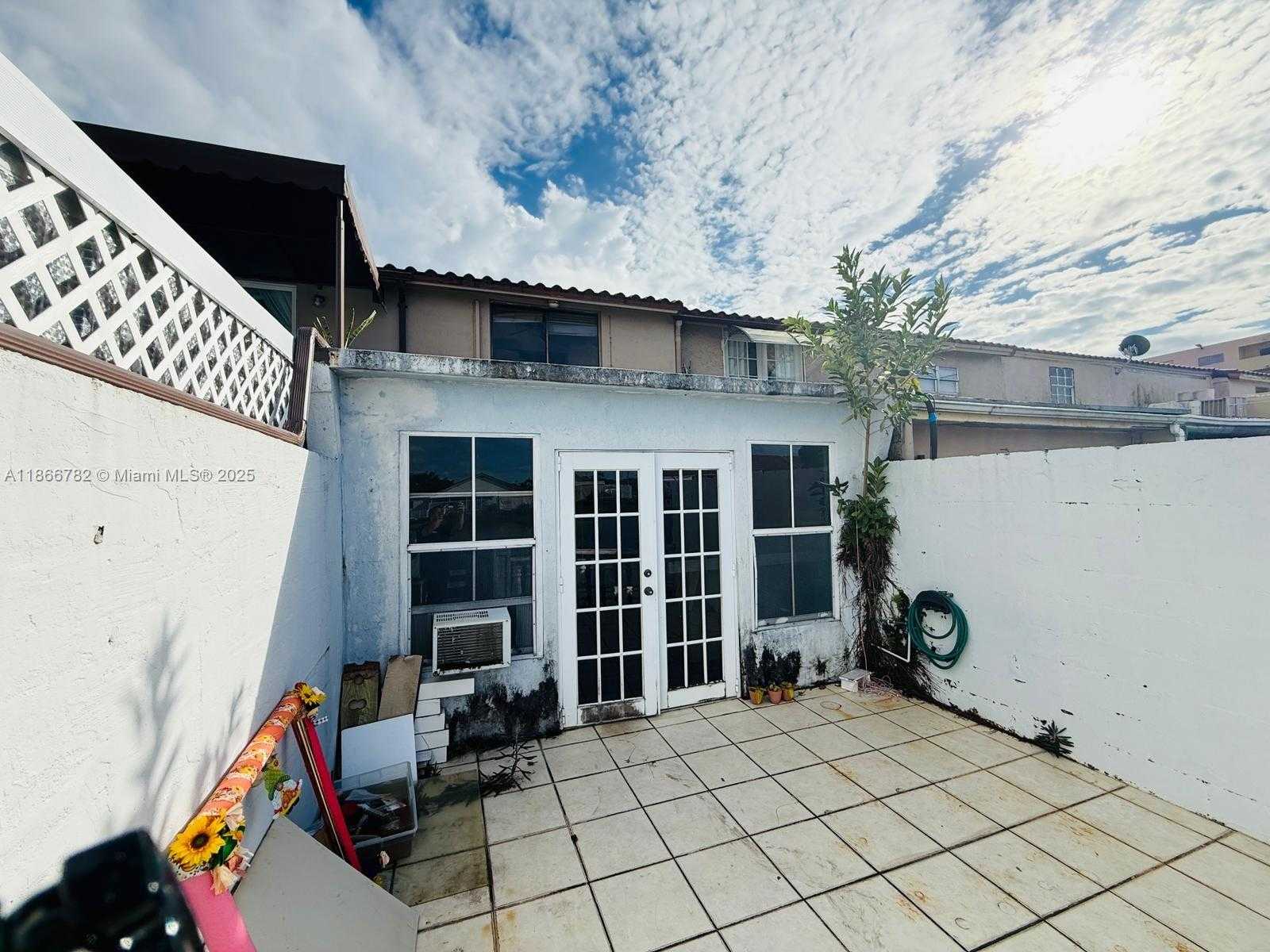 Small Image of 2669 WEST 52ND ST #12, Hialeah Number 17