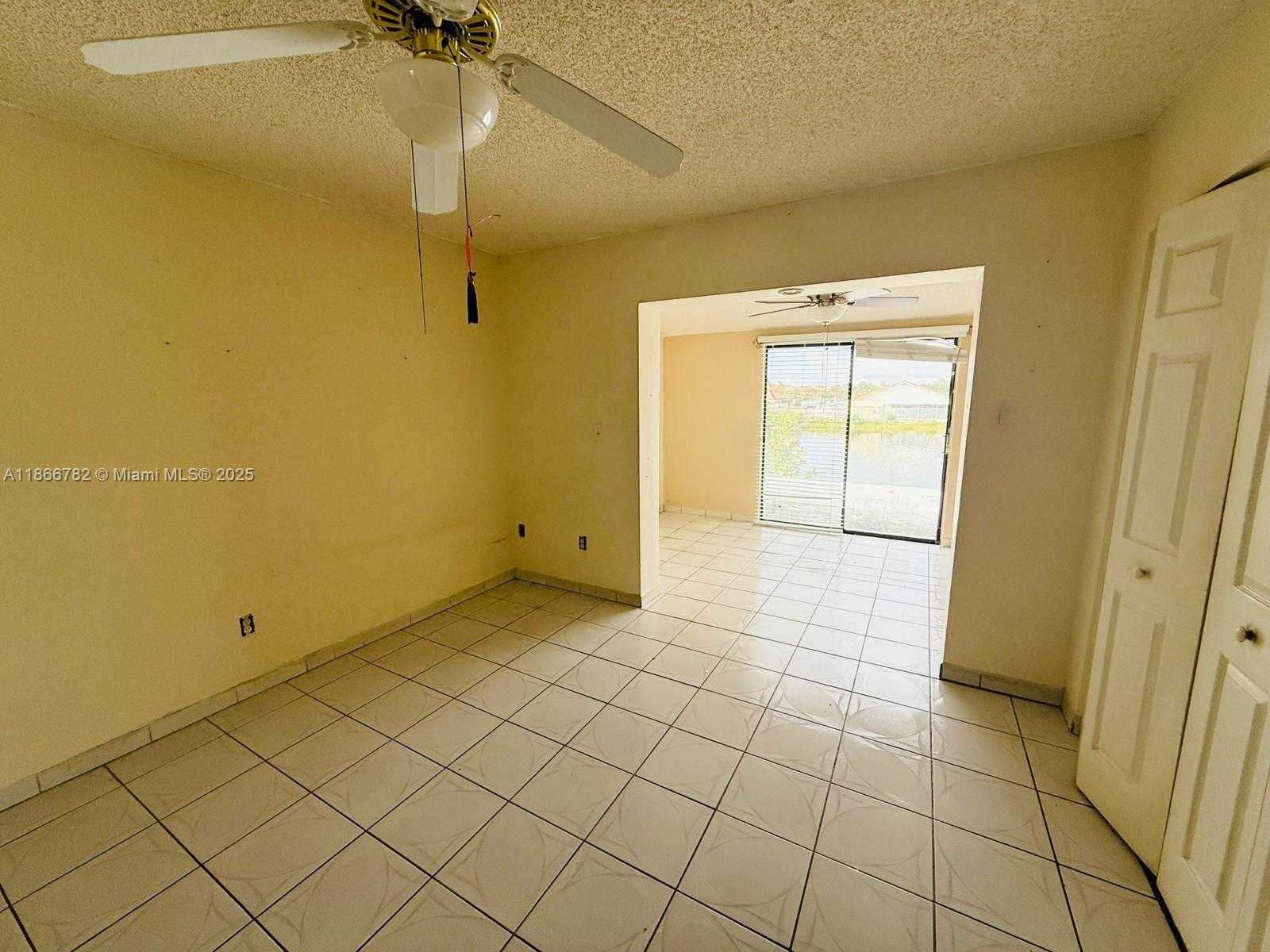Small Image of 2669 WEST 52ND ST #12, Hialeah Number 18