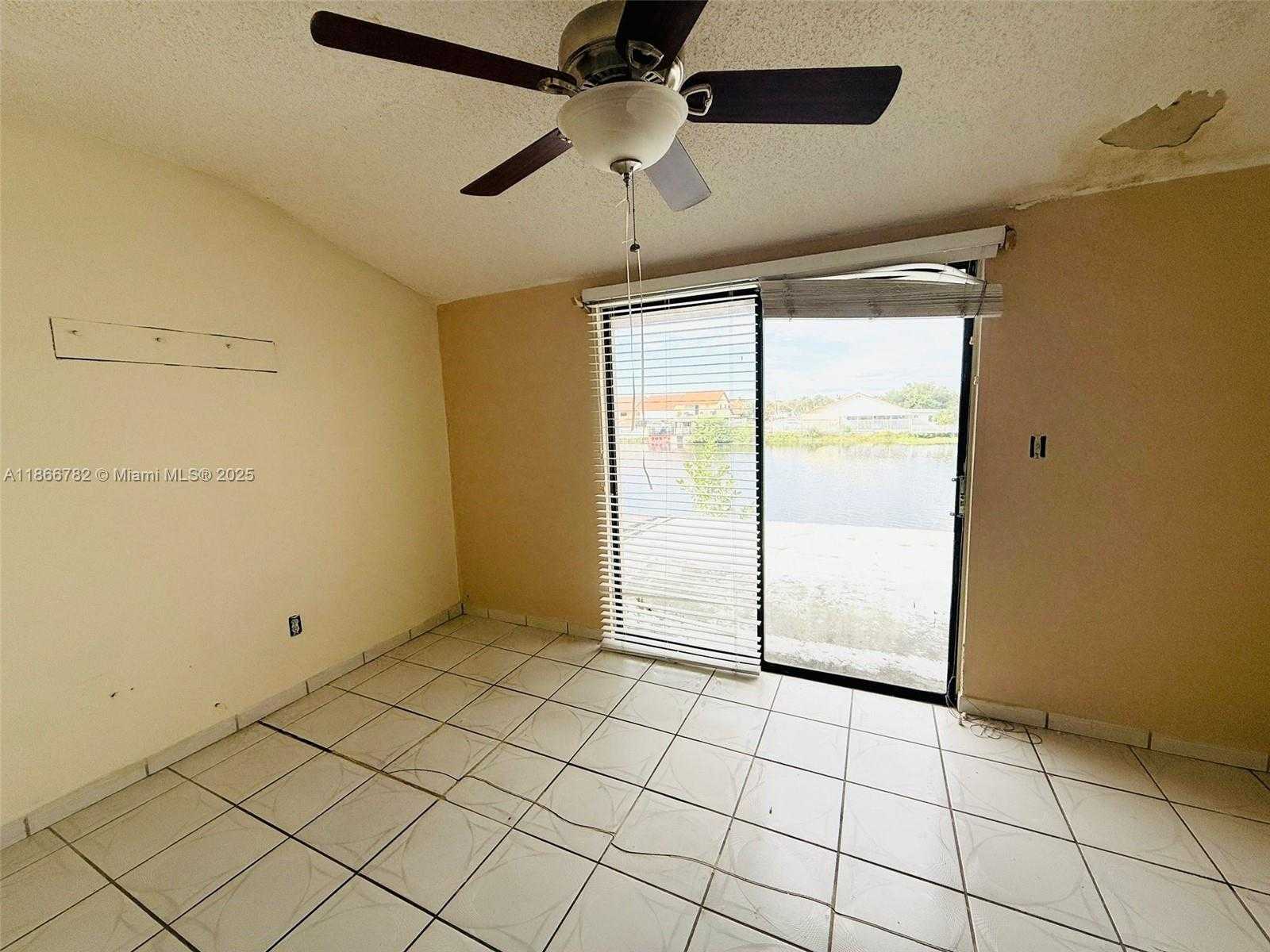 Small Image of 2669 WEST 52ND ST #12, Hialeah Number 22