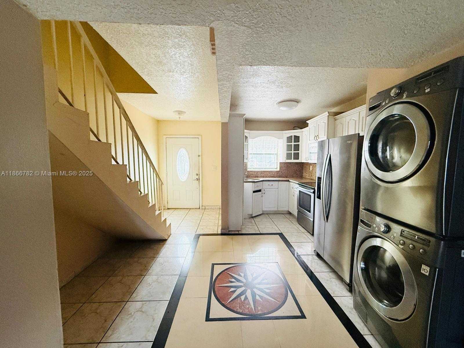 Small Image of 2669 WEST 52ND ST #12, Hialeah Number 6