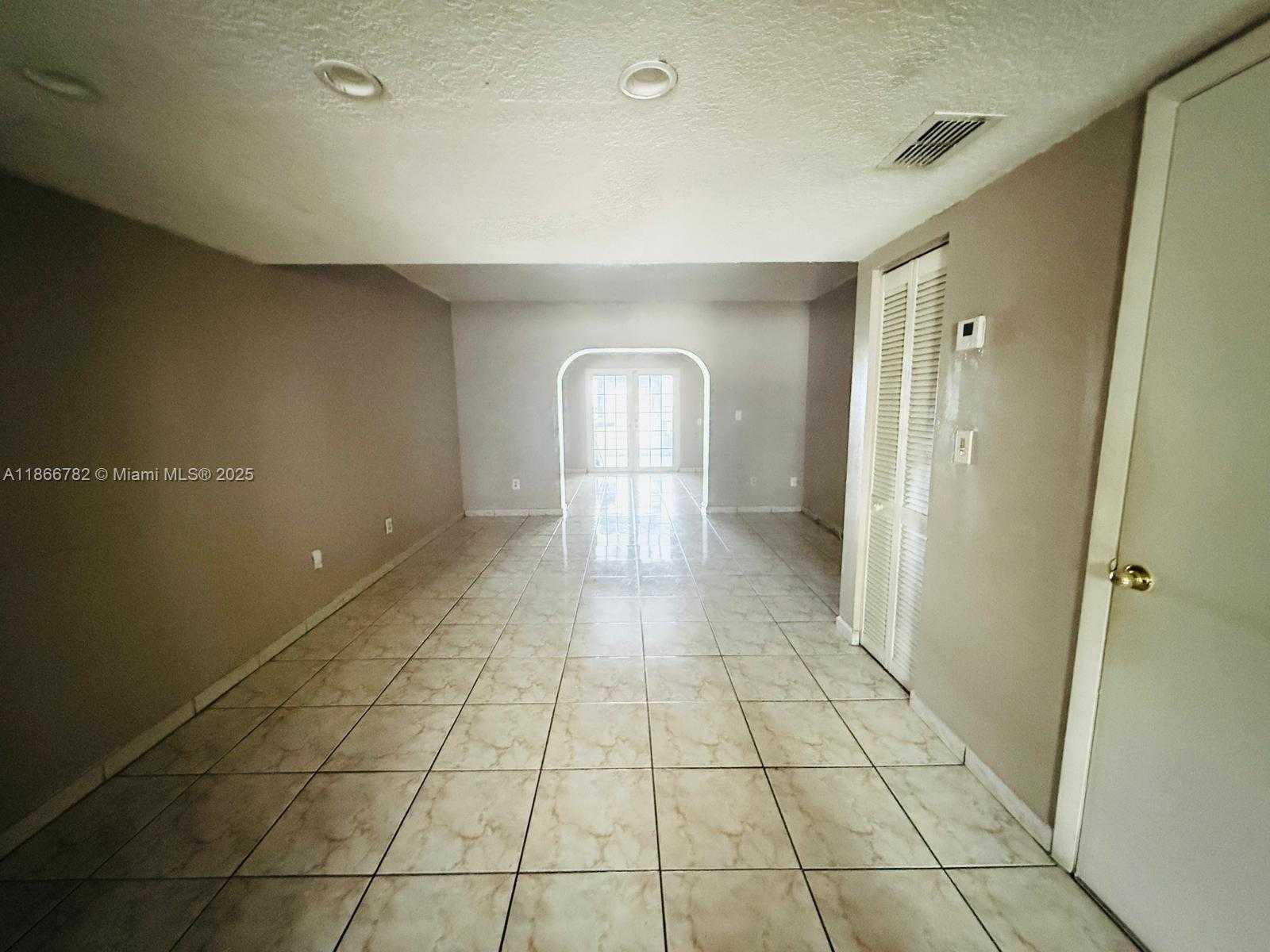 Small Image of 2669 WEST 52ND ST #12, Hialeah Number 9