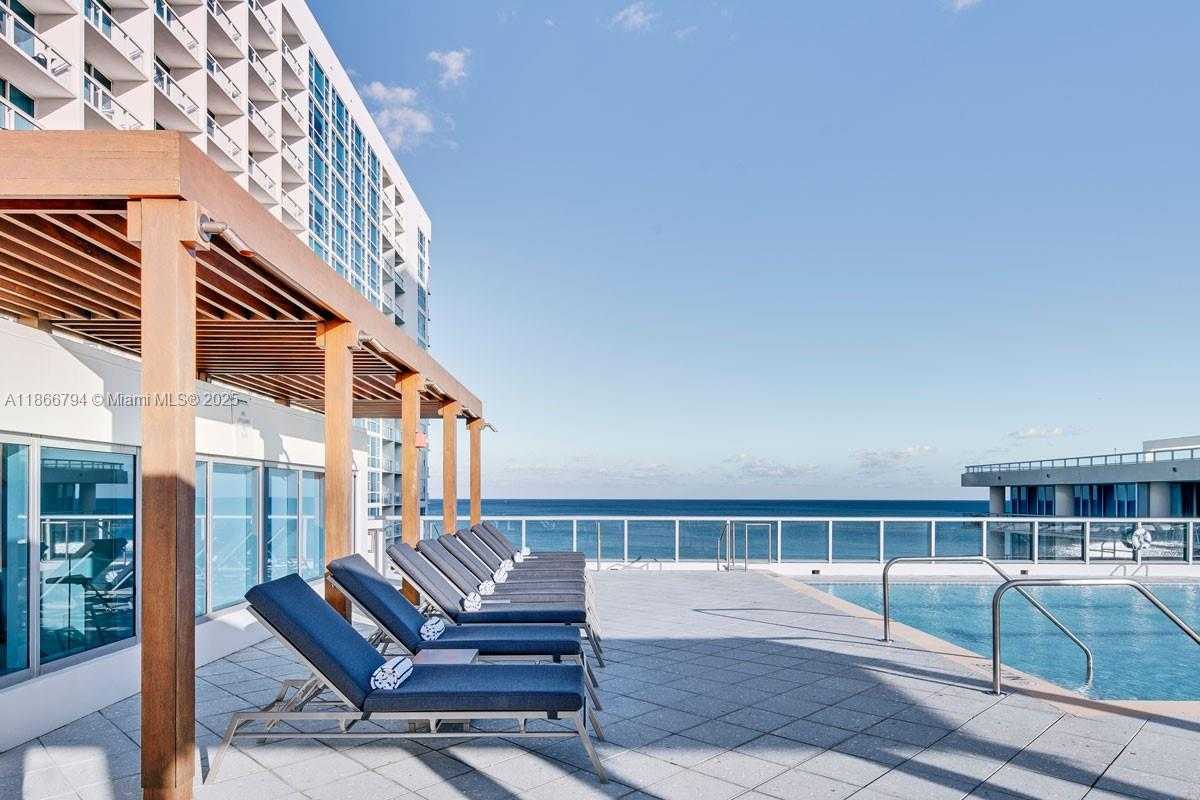 Small Image of 6801 COLLINS AVE #818, Miami Beach Number 22