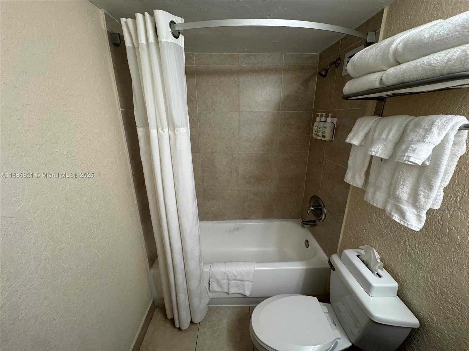 Small Image of 19201 COLLINS AVE #1108, Sunny Isles Beach Number 14