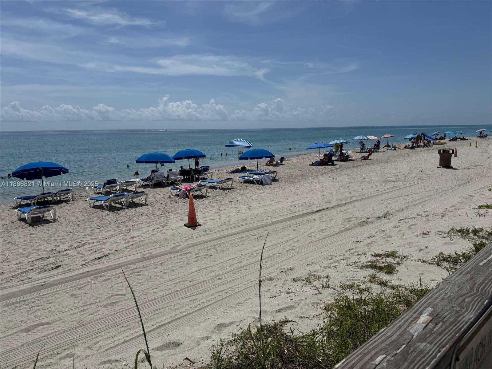 Small Image of 19201 COLLINS AVE #1108, Sunny Isles Beach Number 3