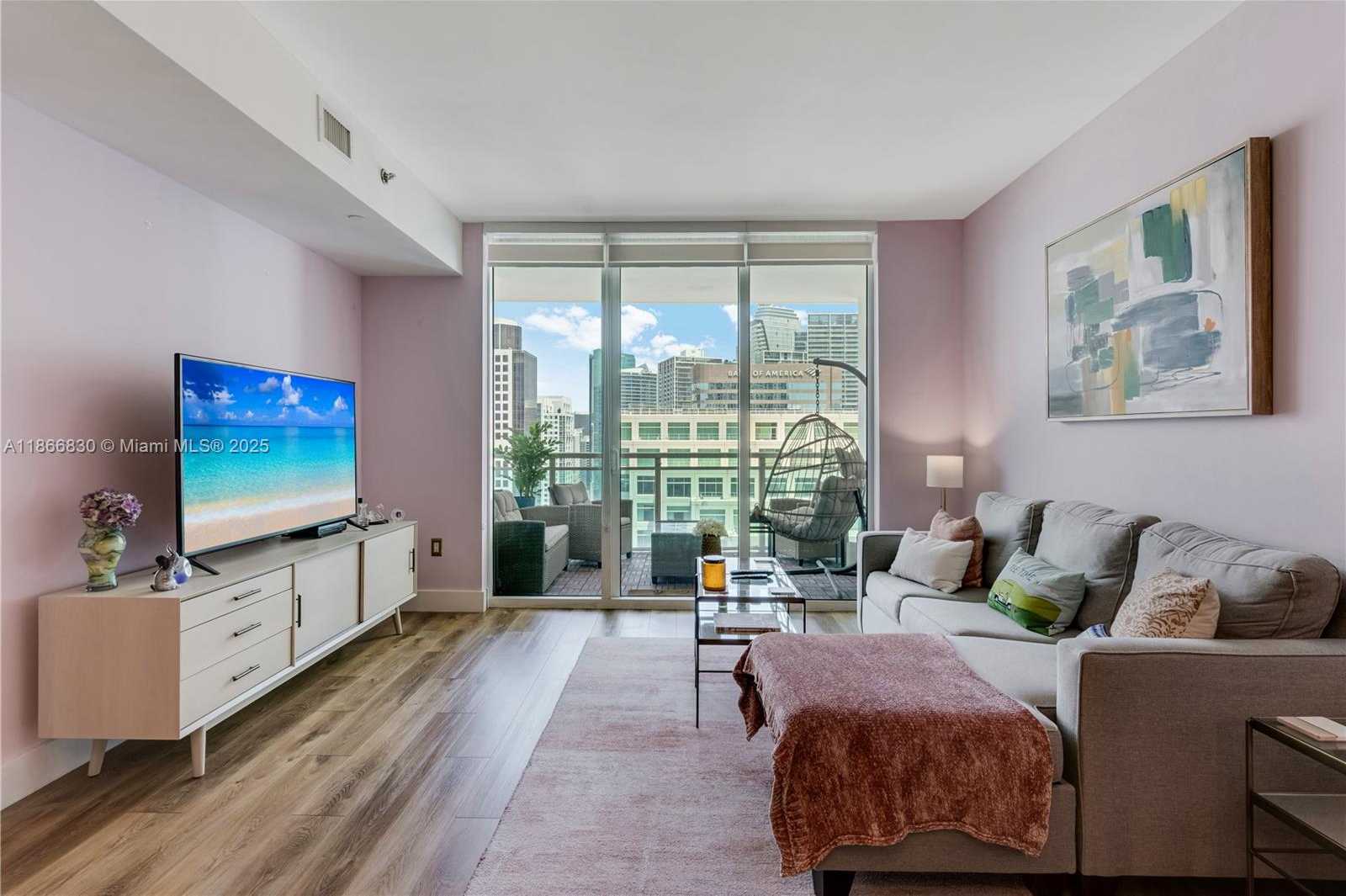 Small Image of 951 BRICKELL AVE #3601, Miami Number 16