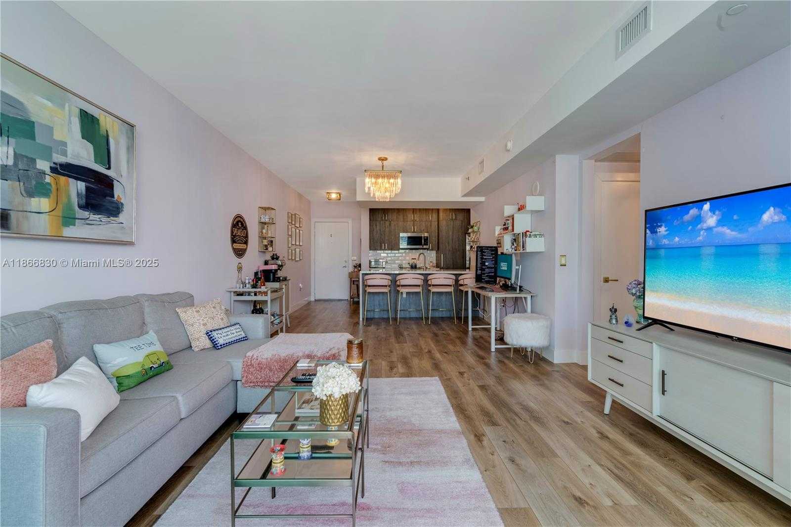 Small Image of 951 BRICKELL AVE #3601, Miami Number 21