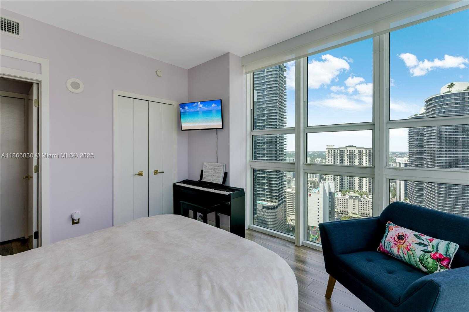 Small Image of 951 BRICKELL AVE #3601, Miami Number 5