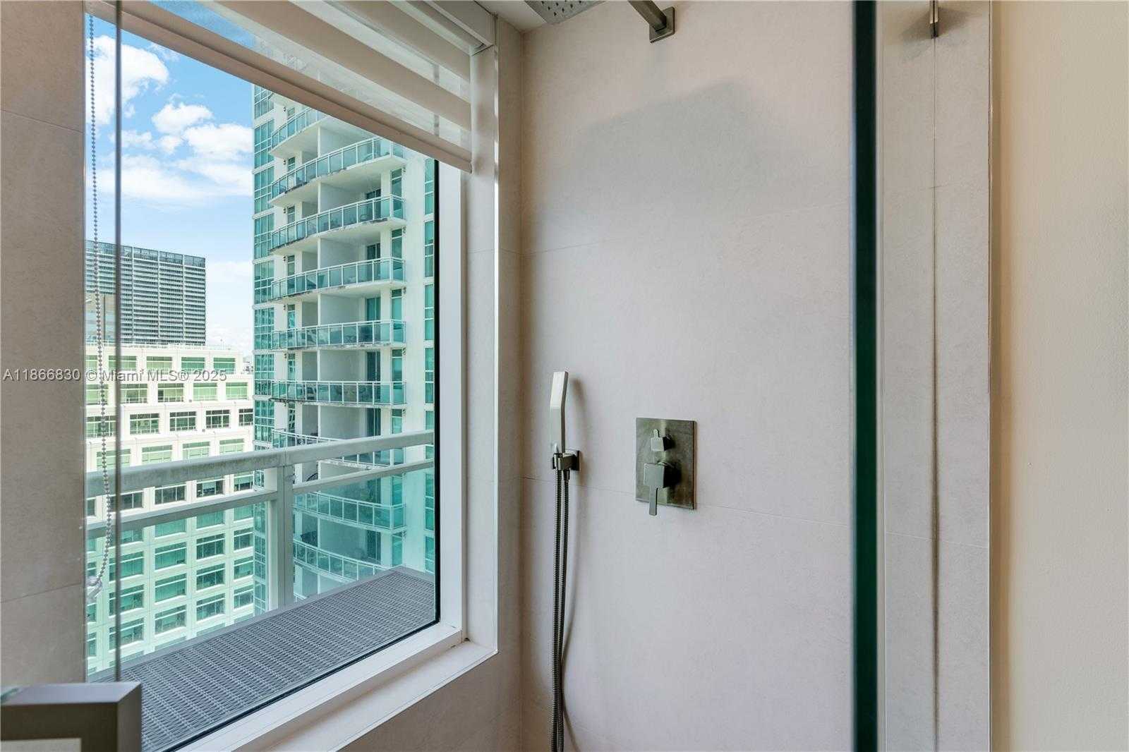 Small Image of 951 BRICKELL AVE #3601, Miami Number 8