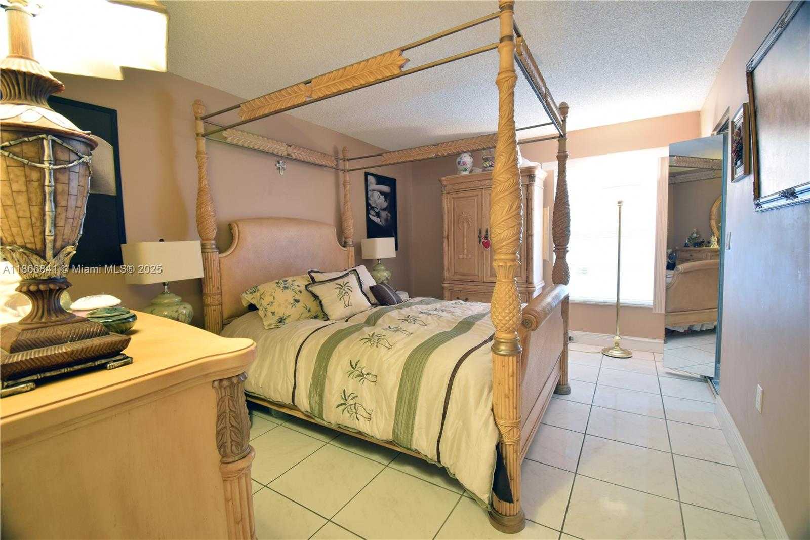 Small Image of 9301 SOUTH WEST 4TH ST #114E, Miami Number 12