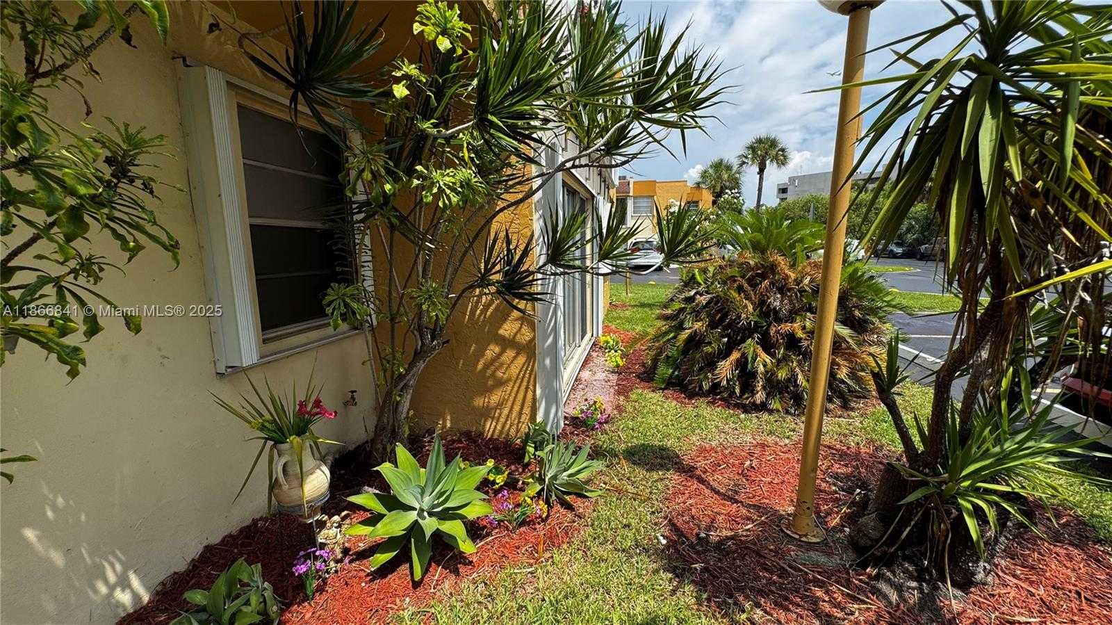 Small Image of 9301 SOUTH WEST 4TH ST #114E, Miami Number 38
