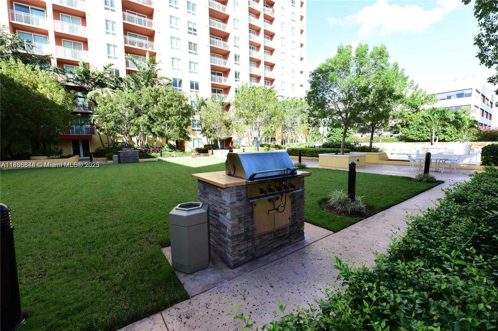 Small Image of 7355 SOUTH WEST 89TH ST #622N, Miami Number 14