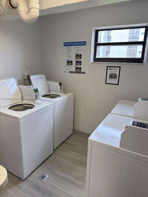 Small Image of 16919 NORTH BAY RD #507, Sunny Isles Beach Number 15