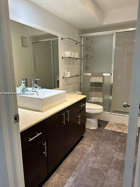 Small Image of 230 LAKEVIEW DR #109, Weston Number 5
