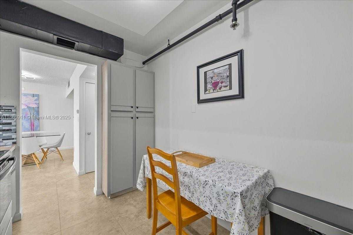 Small Image of 20515 EAST COUNTRY CLUB DR #746, Aventura Number 12