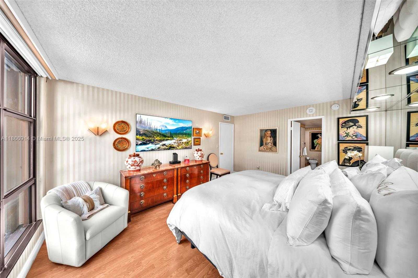 Small Image of 600 BILTMORE WAY #201, Coral Gables Number 17