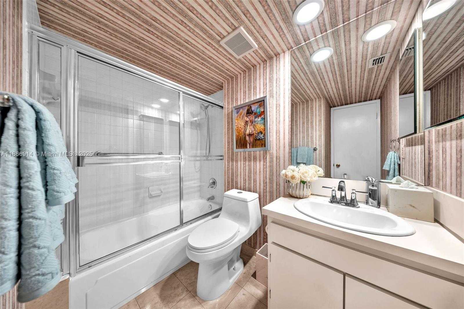 Small Image of 600 BILTMORE WAY #201, Coral Gables Number 23
