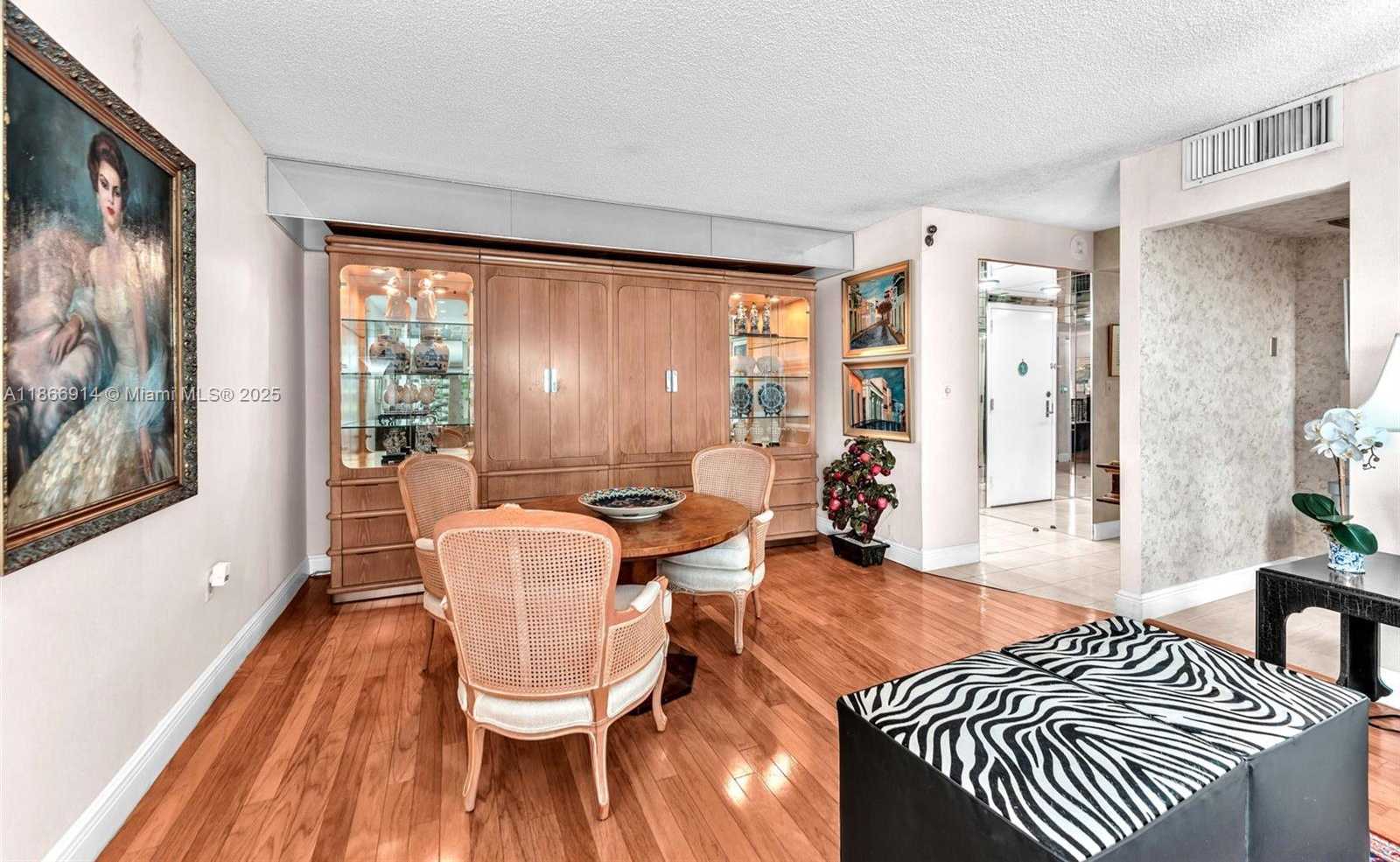 Small Image of 600 BILTMORE WAY #201, Coral Gables Number 8