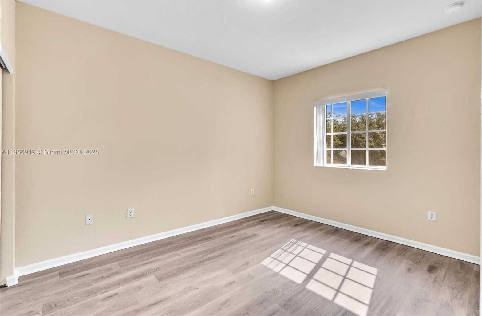 Small Image of 3226 NORTH WEST 31ST TER, Oakland Park Number 16