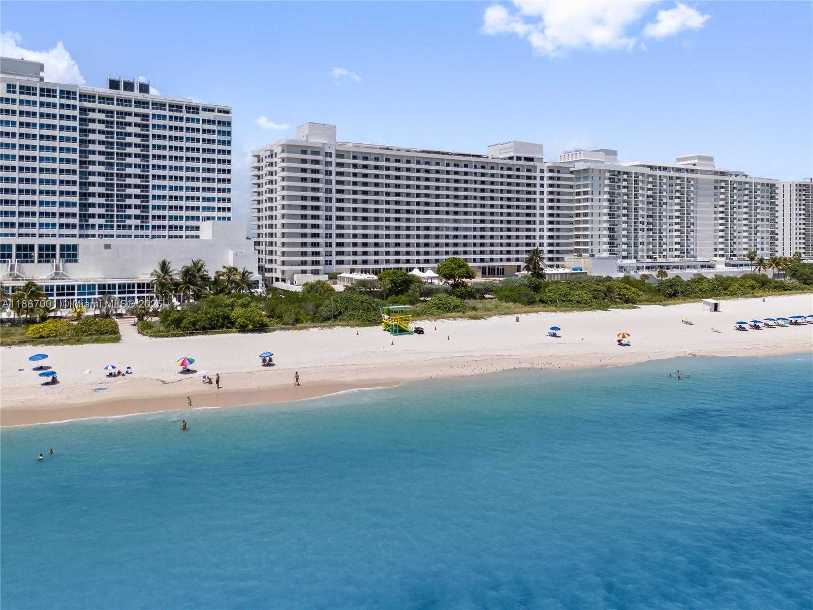 Small Image of 5555 COLLINS AVE #9P, Miami Beach Number 10